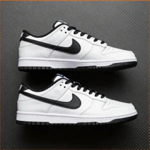 Dunk Low Panda